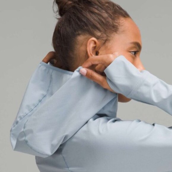 NWT Lululemon Mist Over Windbreaker (Color: Concrete Blue) - Picture 8 of 14